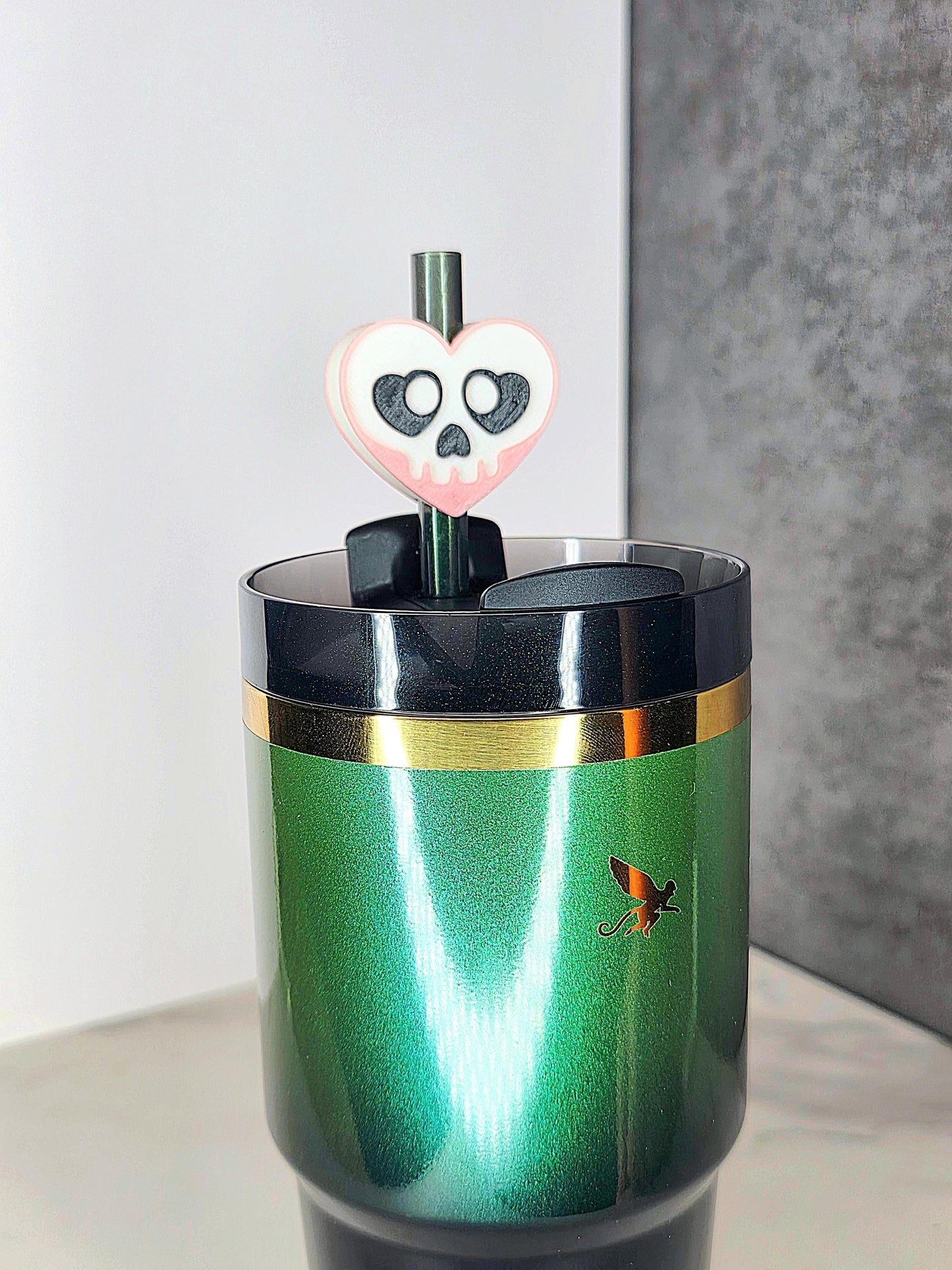Cute Skull Heart Straw Topper – 3D Printed Tumbler Accessory for 7–10mm Straws | Custom Colors | Fun Gothic Cup Charm