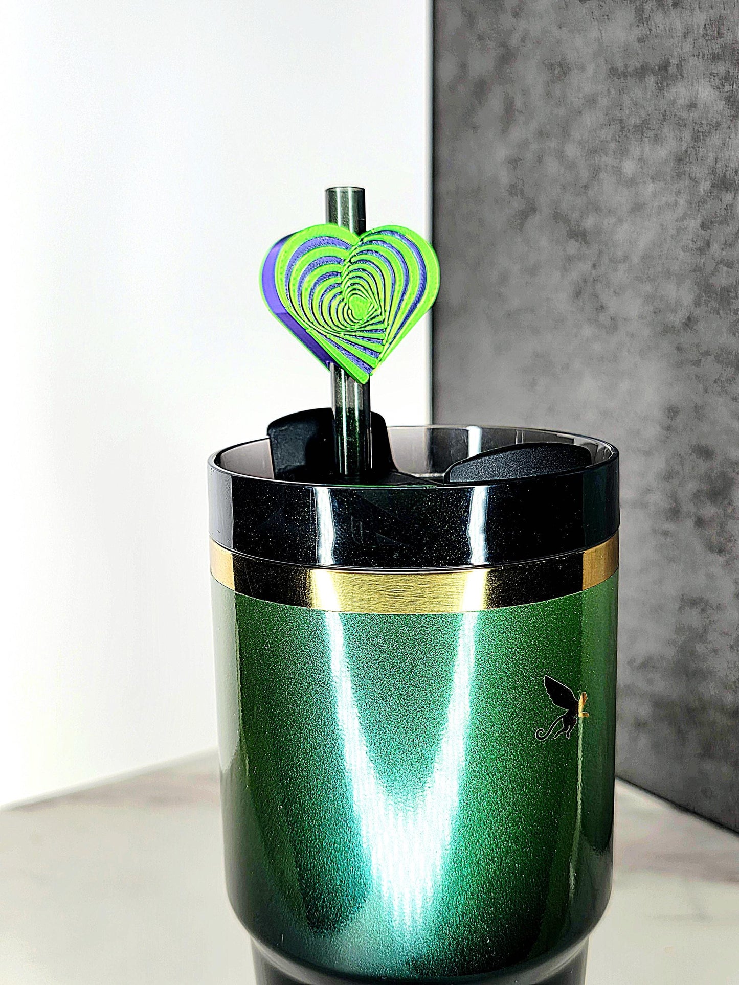Twisting Heart Straw Topper Charm – Optical Illusion Tumbler Accessory | 3D Printed Design for 7–10mm Straws | Custom Colors Available