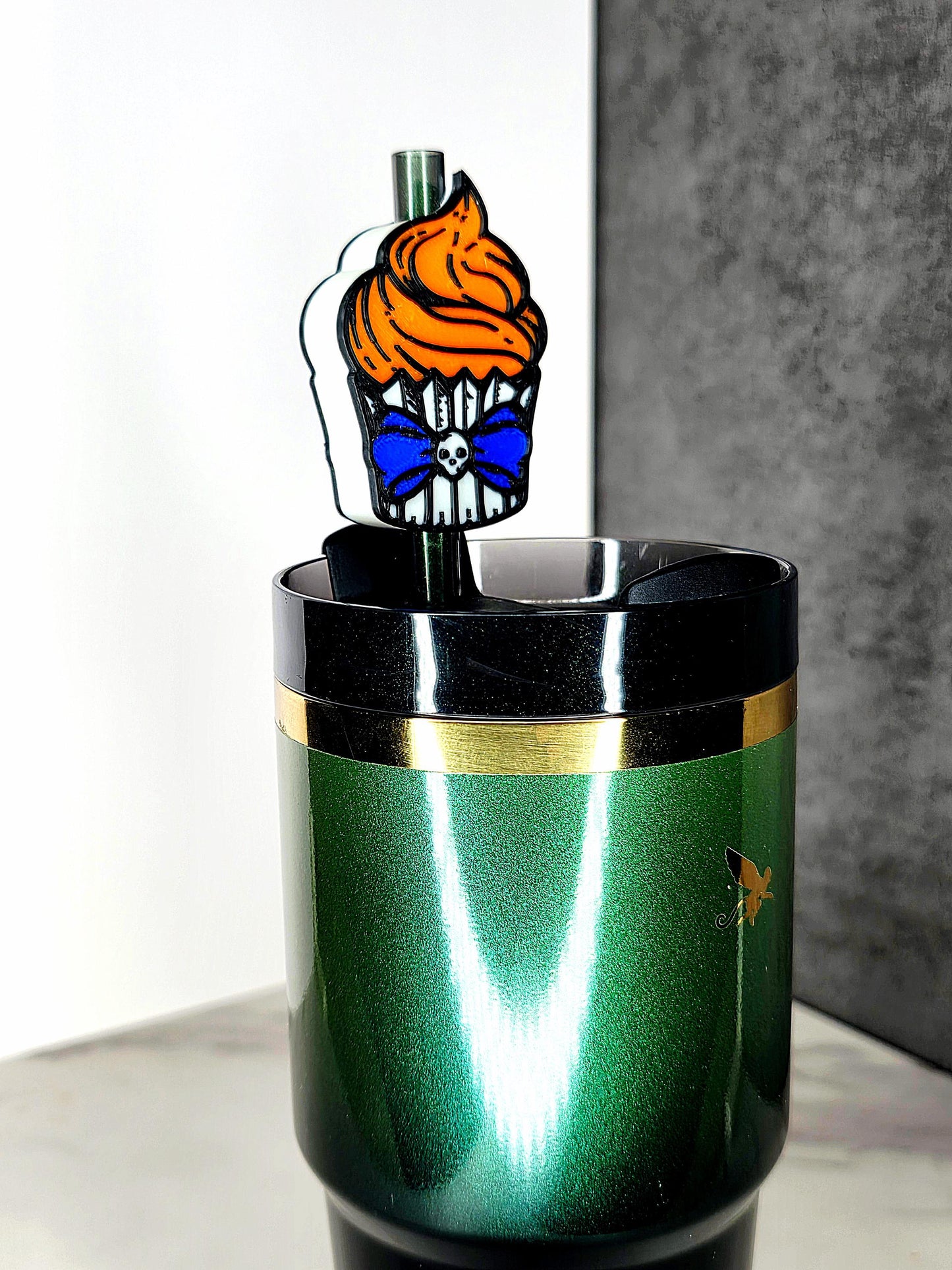 Spooky Cupcake Straw Topper with Skull Bow – Halloween Tumbler Accessory | Fits 7–10mm Straws | Custom Colors Available | Tumbler Charms