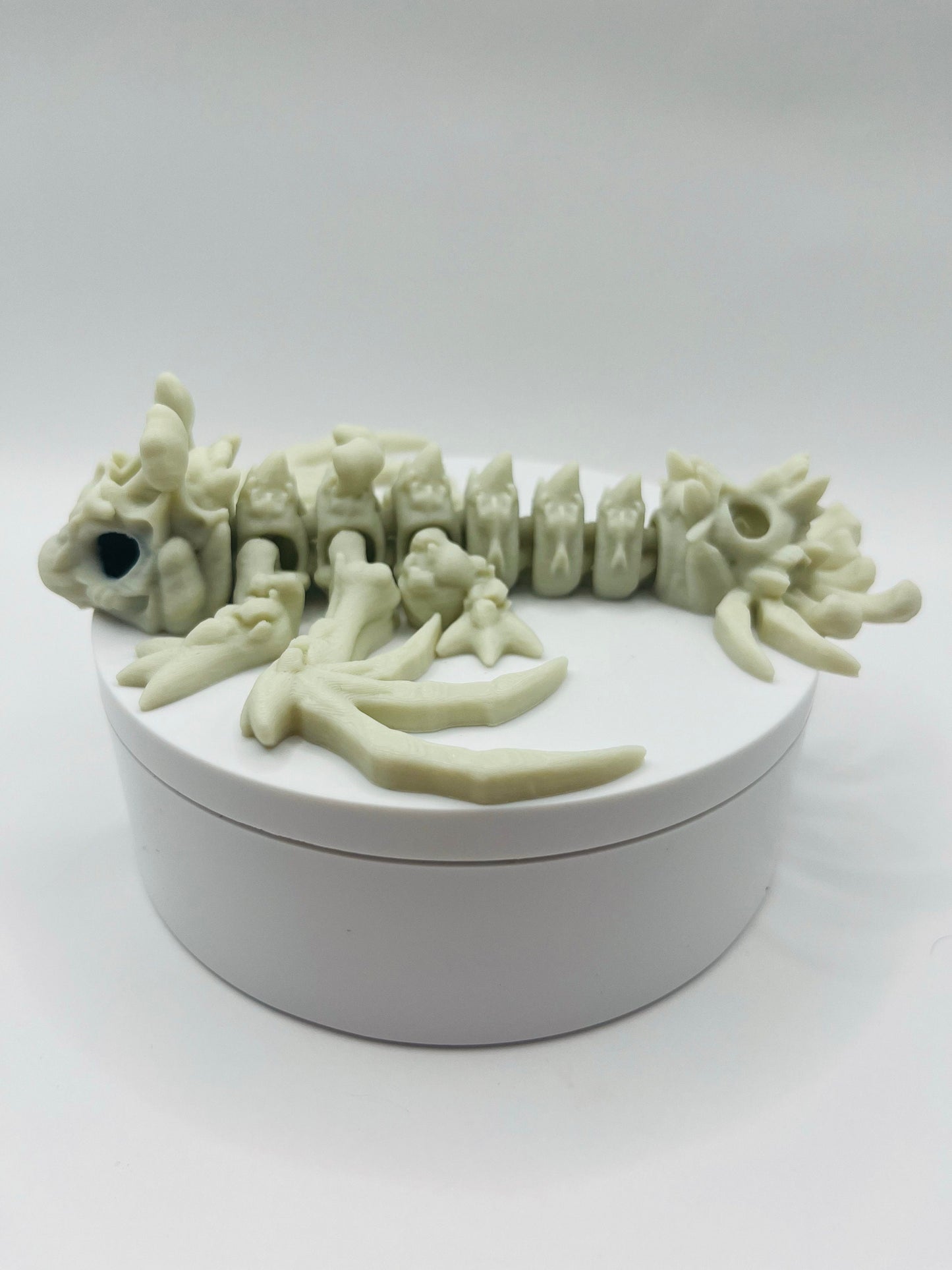 Flexible Dragon Skeleton Straw Topper for Stanley Tumbler | Articulated Fantasy Cup Charm | Poseable Dragon Accessory | Halloween Topper