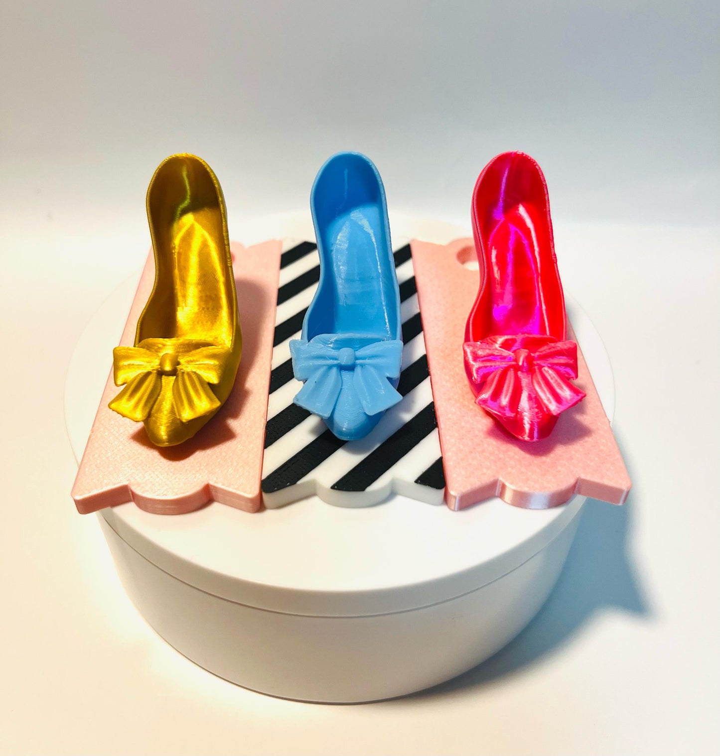 High Heel Lid Topper for Stanley 20oz 30oz 40oz Tumblers – 3D Printed Cinderella Barbie Themes – Fun Stylish Cup Accessory Lid Tumbler Charm