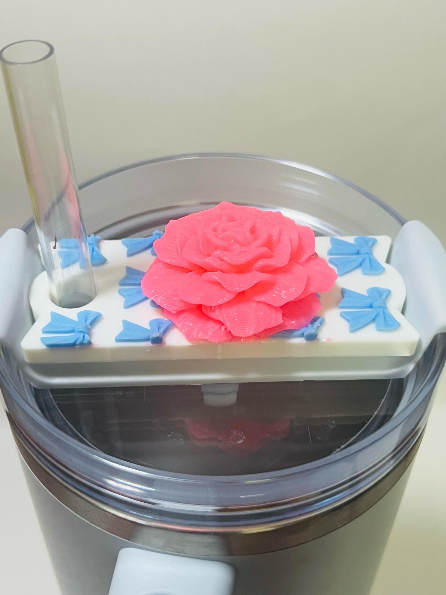 3D Printed Bow and Flower Lid Topper for Stanley Tumblers – LoveShack Fancy Inspired – Fits 20oz 30oz 40oz – Cute & Elegan Cupt Accessory