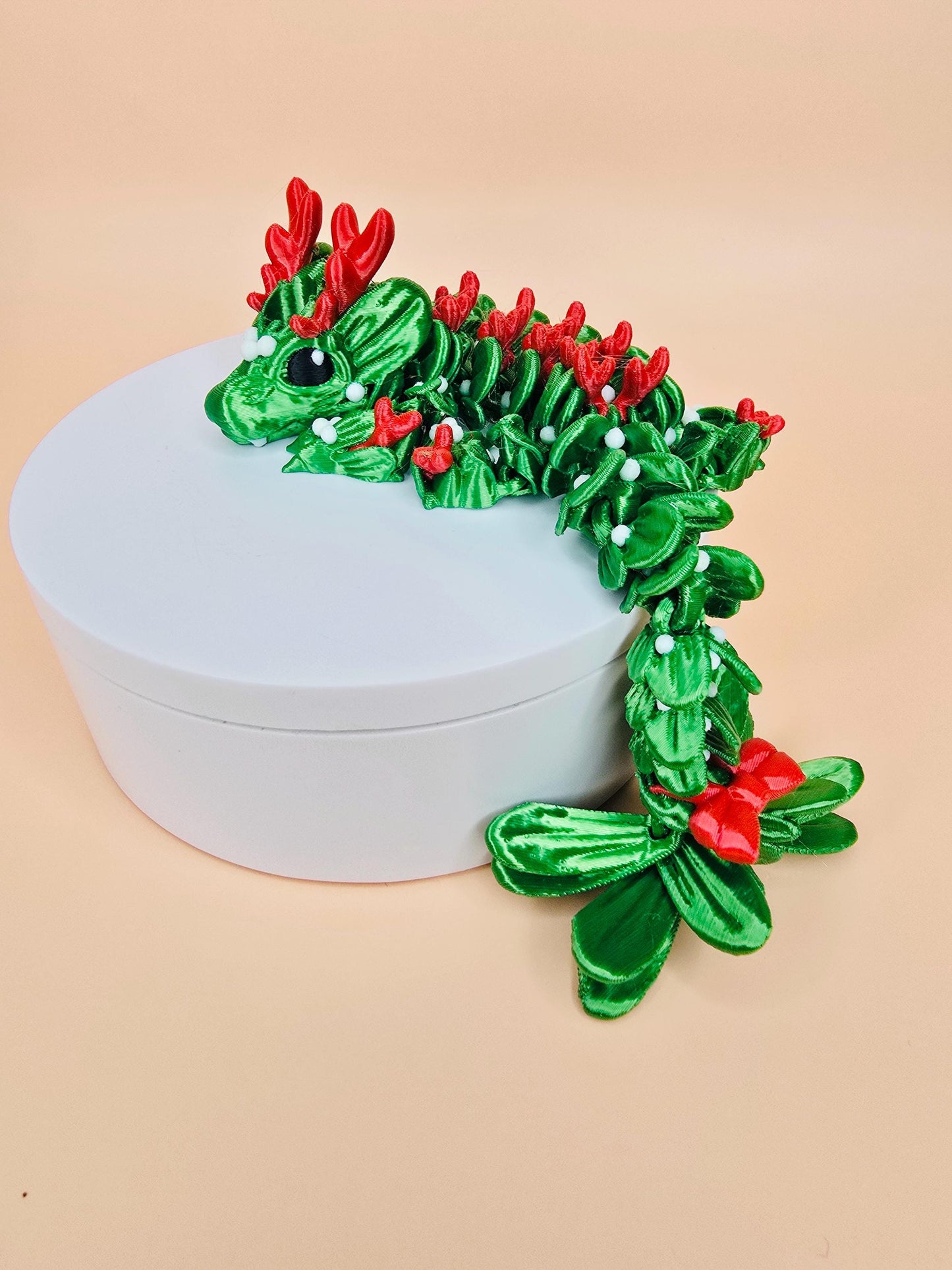 3D Printed Mistletoe Dragon Straw Topper for Stanley Tumblers – Flexible Holiday Tumbler Accessory with Festive Tail & Ribbon | Straw Charms