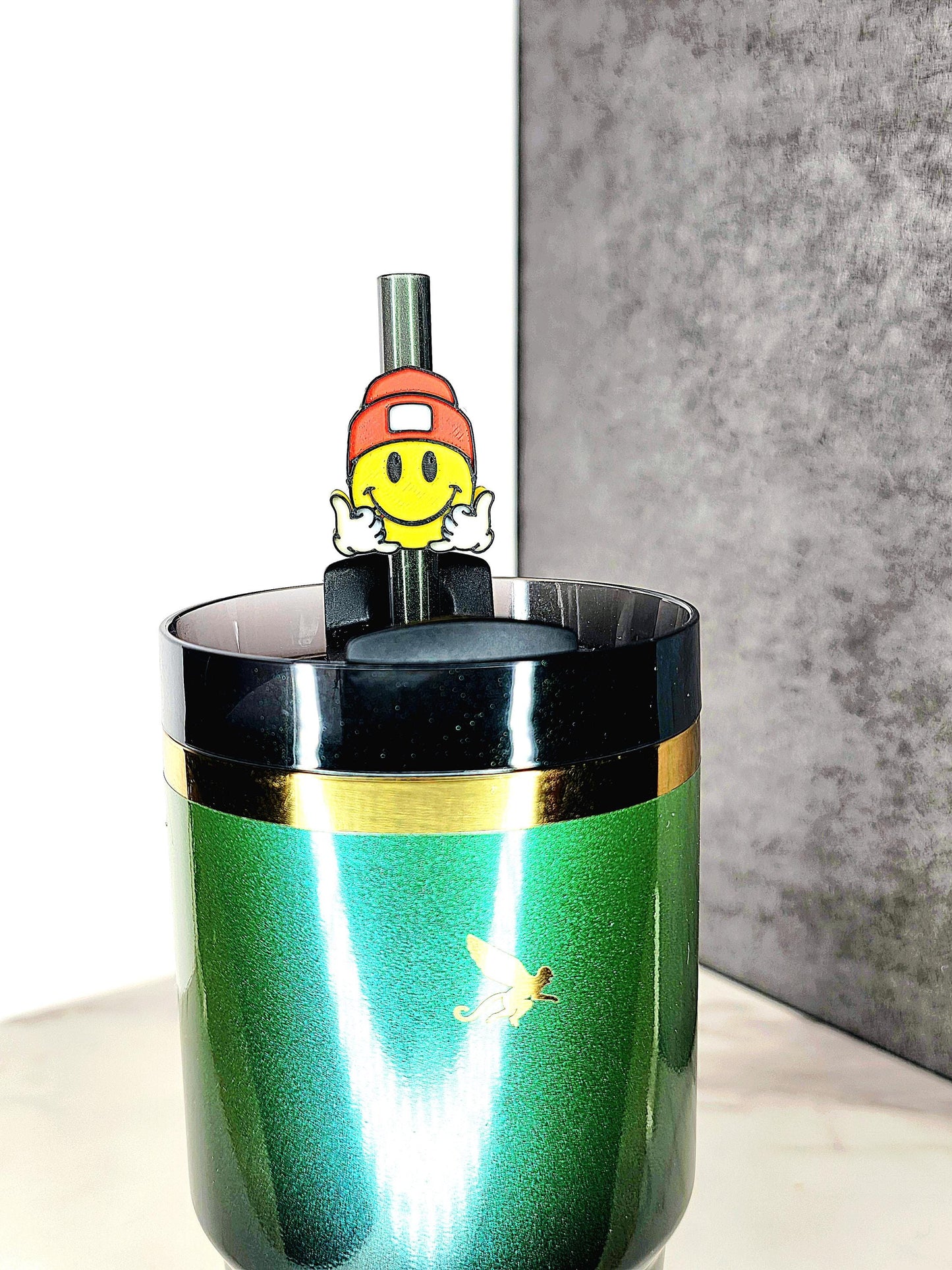 Hang Loose Smiley Face Straw Topper Charm – 3D Tumbler Accessory for 7–10mm Straws | Fun & Vibrant Drink Charm | Custom Color Options