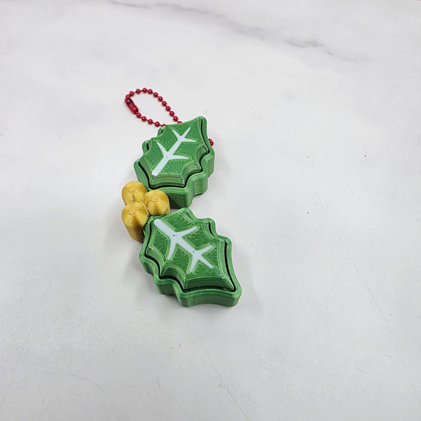 3D Printed Mistletoe Fidget Clicker Keychains | Holiday Stress Relief Toy with Kiss Me, Happy & Blushing Face Plates