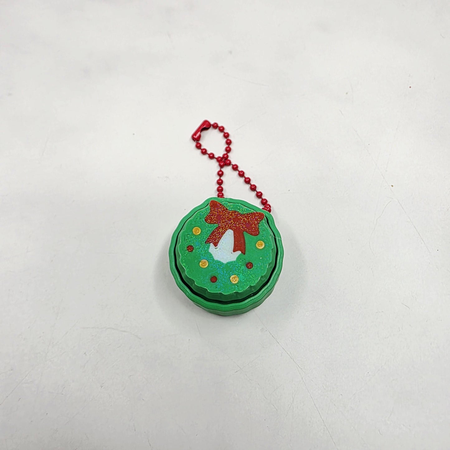 3D Printed Poinsettia & Christmas Wreath Fidget Clicker Keychains | Holiday Stress Relief Toys for Keys, Bags and Stockings